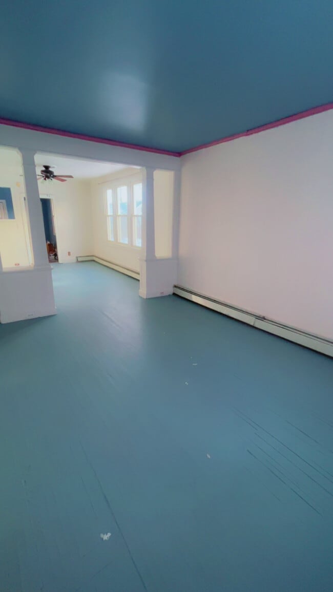 Building Photo - 157 Locust St Unit 1