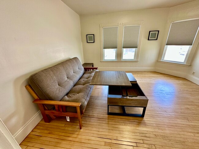 Photo - 40 Silver St Unit 2