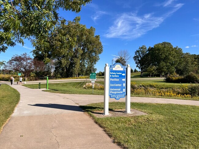 Photo - 1704 E Capitol Dr