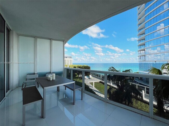 Building Photo - 15811 Collins Ave Rental