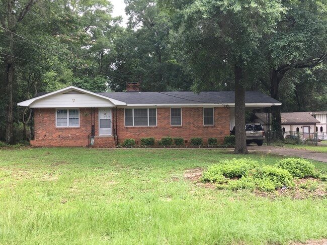 Building Photo - 4672 PINEWOOD DR N