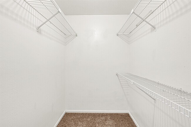 Building Photo - 8515 Hearth Dr Unit 36