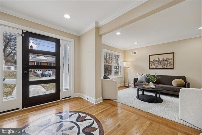 Photo - 4902 De Russey Pkwy
