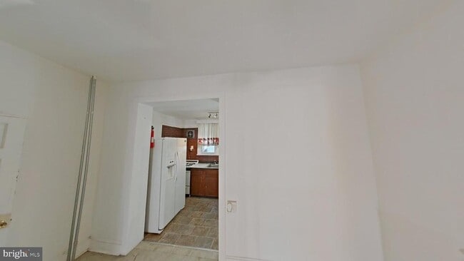 Building Photo - 438 St Paul St