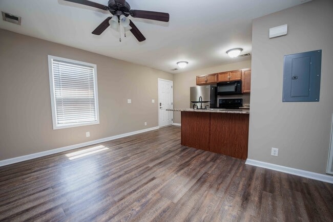 Plenty of daylight in the main room - 798 Martin St Unit A