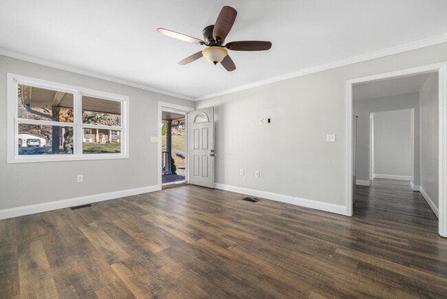 Photo - 124 Zeb Grindstaff Rd