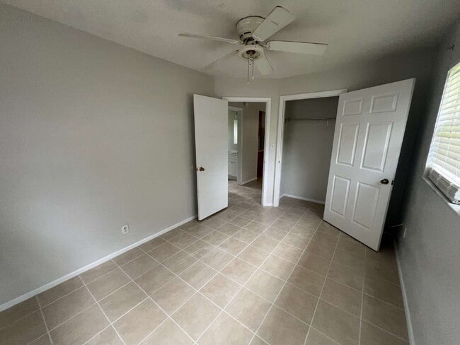 1641 Linwood Ave