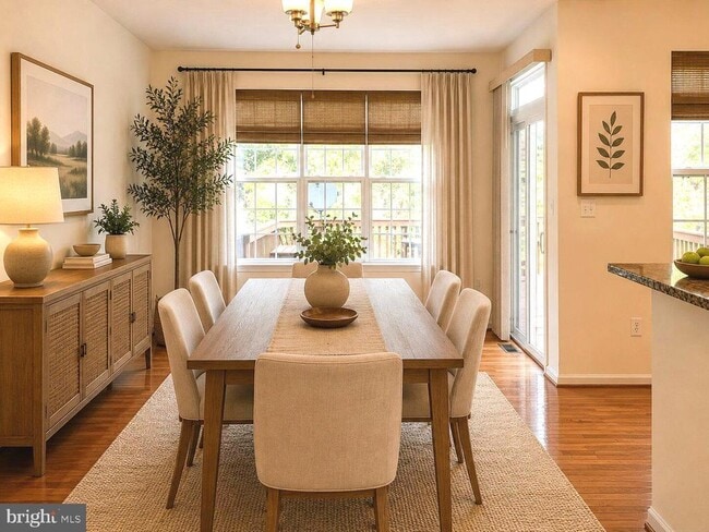 Photo - 519 Planters Terrace NE