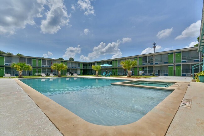 3220 North Apartments