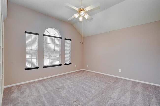 Photo - 25915 Drybrook Rd