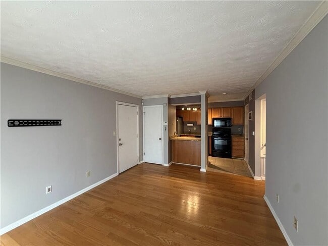 Photo - 3160 7 Pines Ct