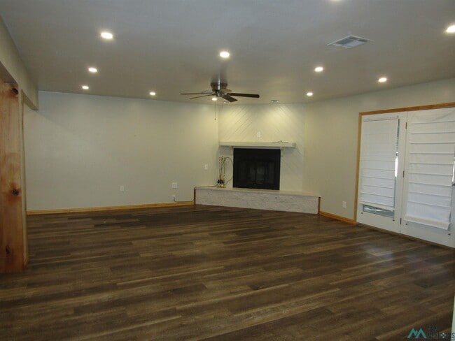 Photo - 1915 Villa Dr