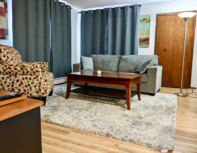 Photo - 298 Lawson Ave E Unidad #3