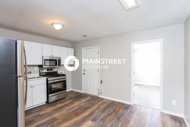 4 Bedroom Pet-Friendly Home in INDEPENDENCE, MO with Main Street Renewal