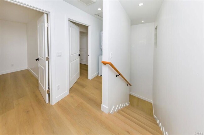 Photo - 7510 Etiwanda Ave