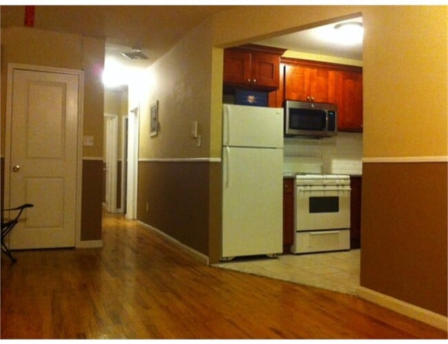 Building Photo - 1000 Boynton Ave Unit #3 Rental