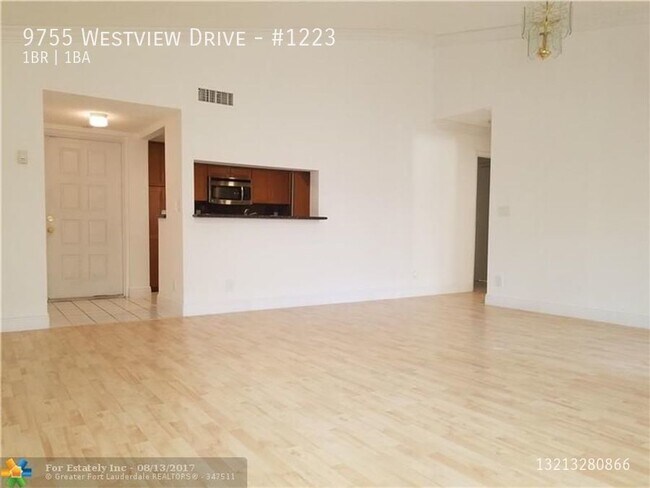 Photo - 9755 Westview Dr Unit #1223