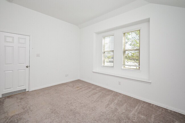 Photo - 12503 Highgrove Springs Dr