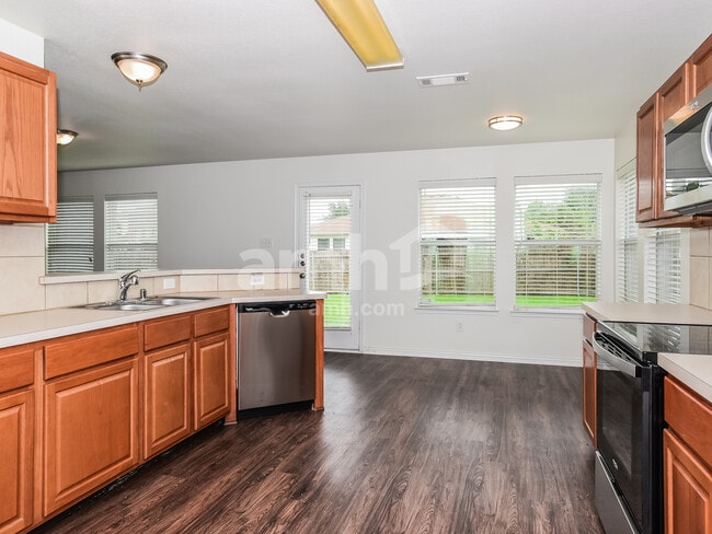 Photo - 2110 Aster Trail