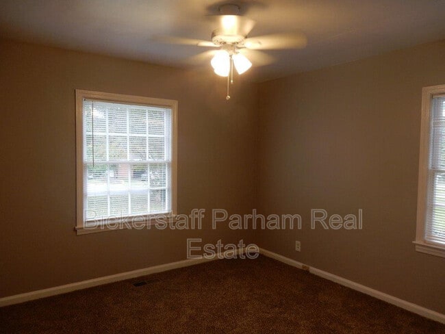 Photo - 6123 Warner Rd