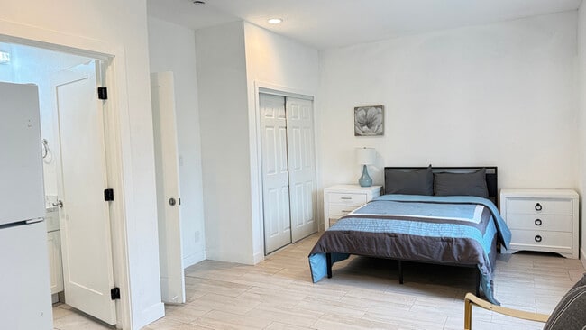 Photo - 15840 Annellen St Unit 1