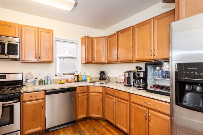 Photo - 188 Calumet St