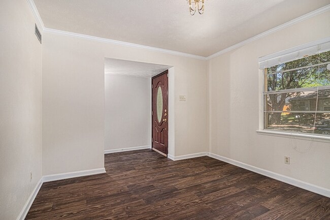 Photo - 1814 Addington Dr