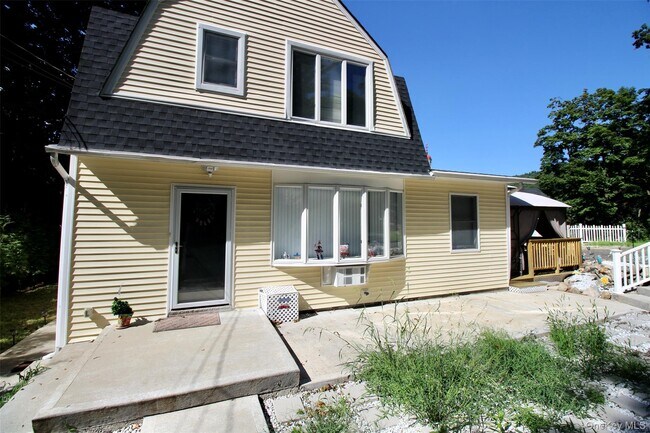 Photo - 22 Hillside Ave