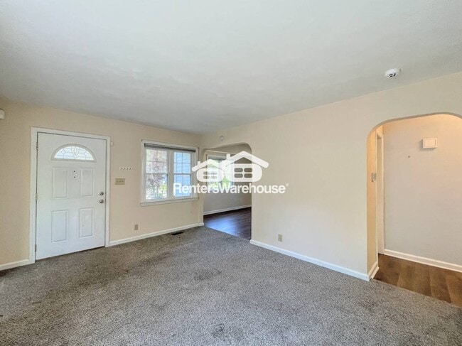 Photo - 530 Sterling St