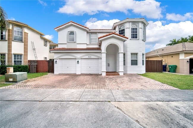 Building Photo - 8324 NW 115th Ct