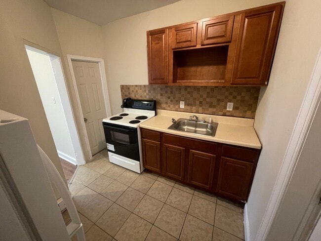 Photo - 2 BED 1 BATH HOME FOR RENT