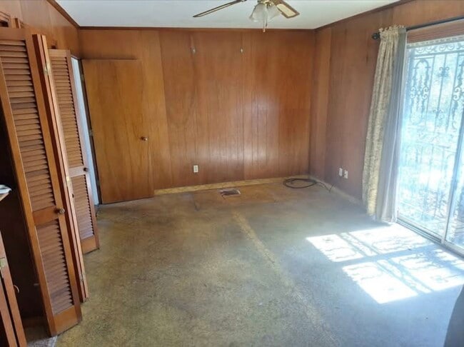 Photo - 139 Wagwood St