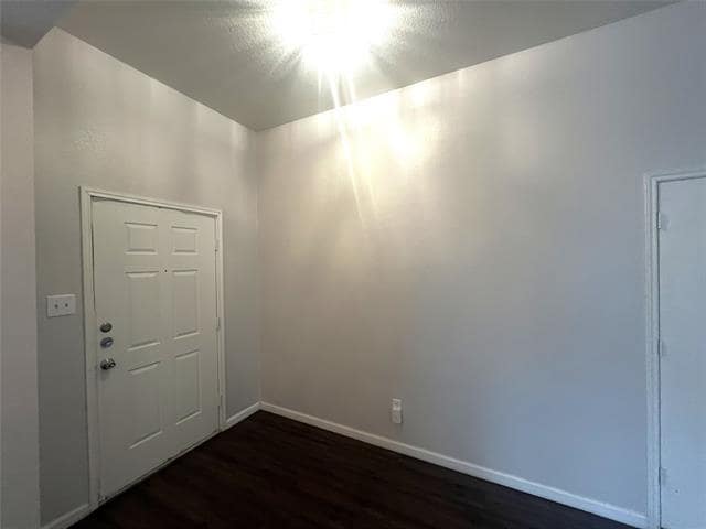 Photo - 1923 Pin Oak Ln