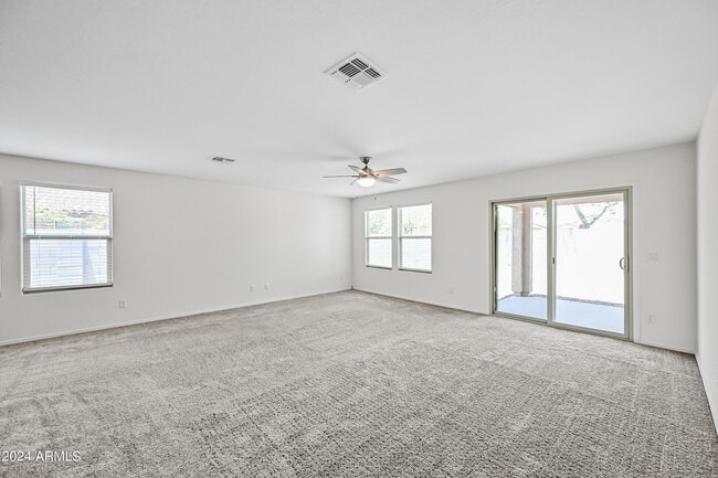 25568 W Euclid Ave