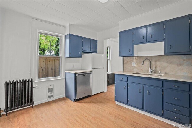 Photo - 152 Summerfield St Unidad 1 Left