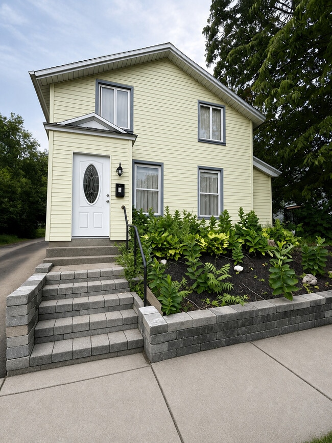 Renovated 4 Bedroom Entire House for Rent