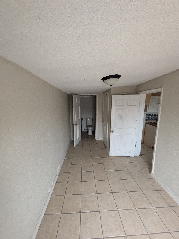 Building Photo - 3919 1 Harrison Ave Rental