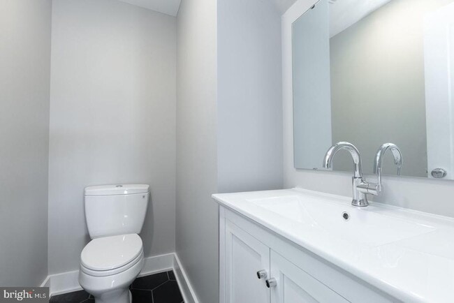 Photo - 711 N 16th St Unit 4