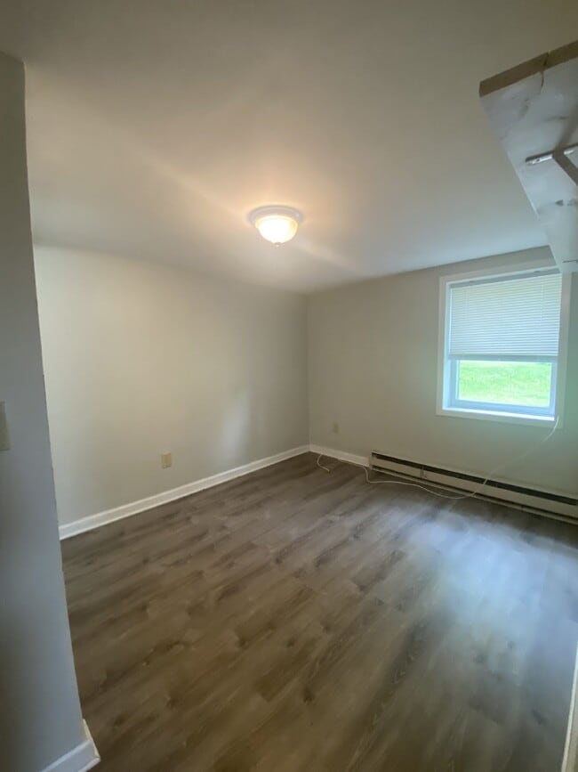 Photo - 1261 NY-7 Apartamento Unidad #14