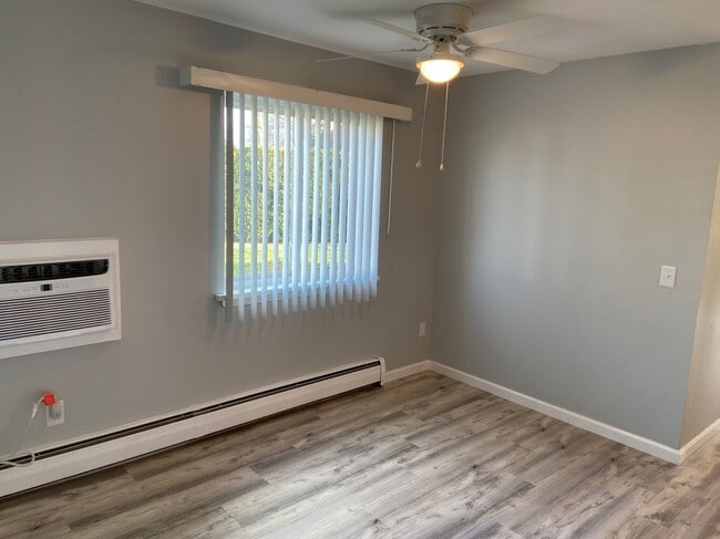 Photo - 11 Winston Dr