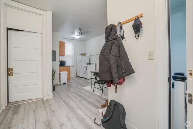 Building Photo - 3114 N Calvert St Unit 3 Rental