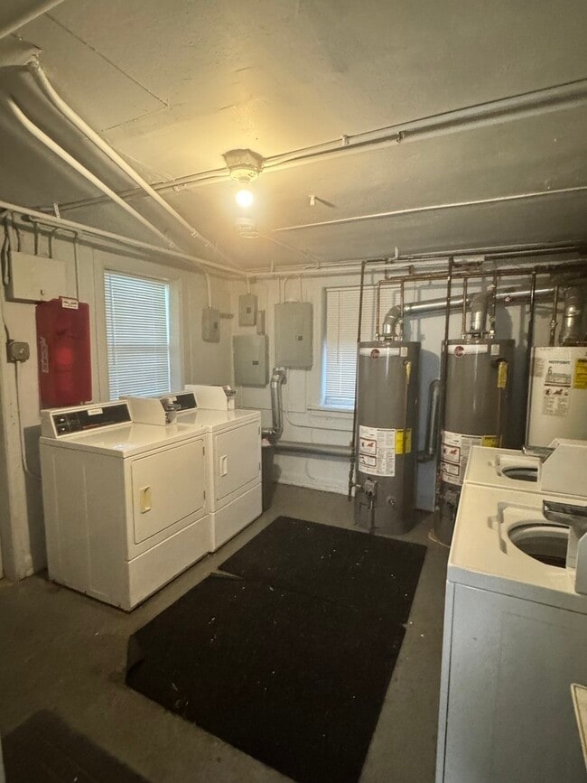 Photo - 3823 N Whipple St Unit G