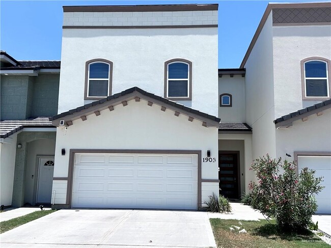 Photo - 1903 Sunset Dr Rental