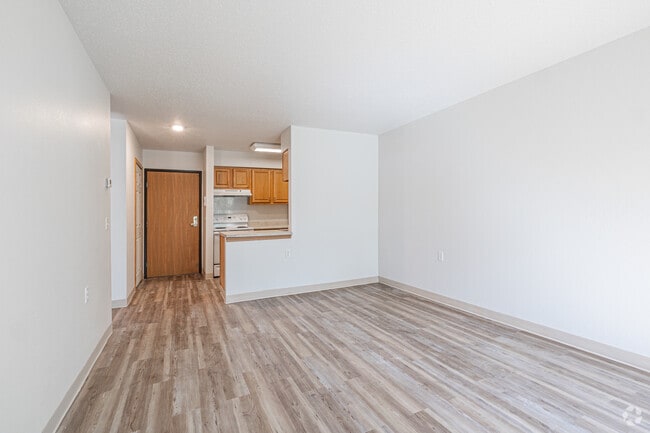 1BR, 1BA - 575SF - Living Room