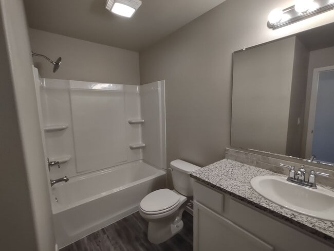 Photo - 2120 N Avenue J Unidad A