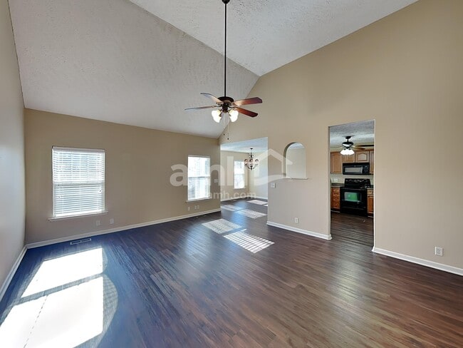 Photo - 1642 Zurich Dr