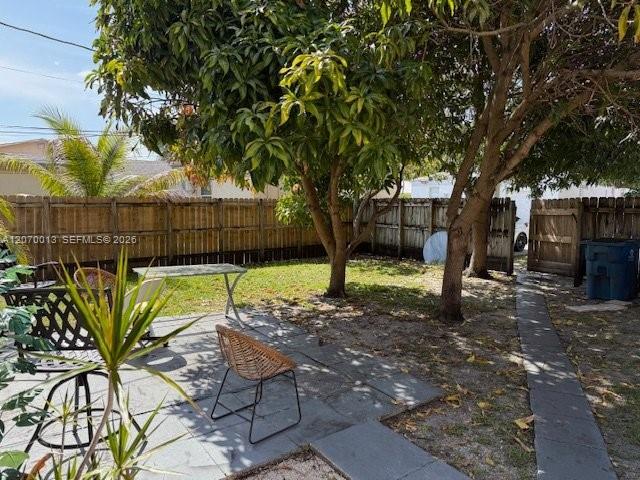 Photo - 1750 Madison St Unidad 2