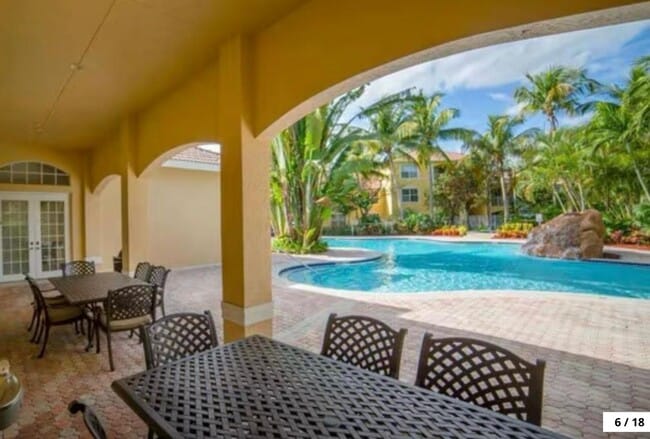 Building Photo - 5560 NW 61st St Unit 705