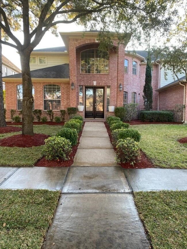 Building Photo - 11815 Canyon Mills Dr