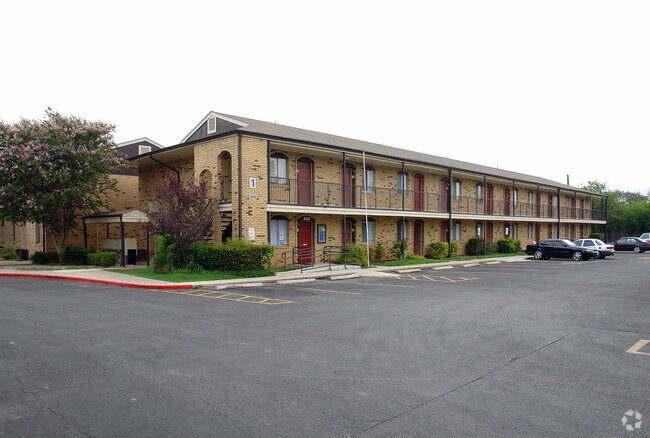 Bella Claire - Bella Claire Apartments